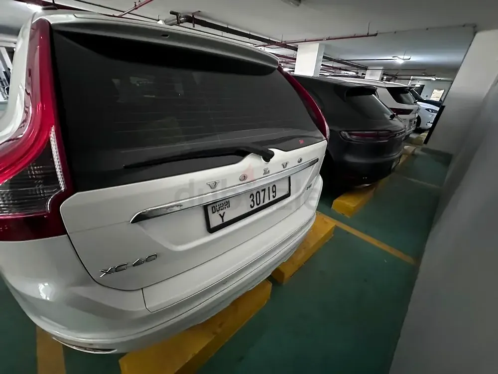 Volvo XC60 T4 2016 GCC Specs - Image 8