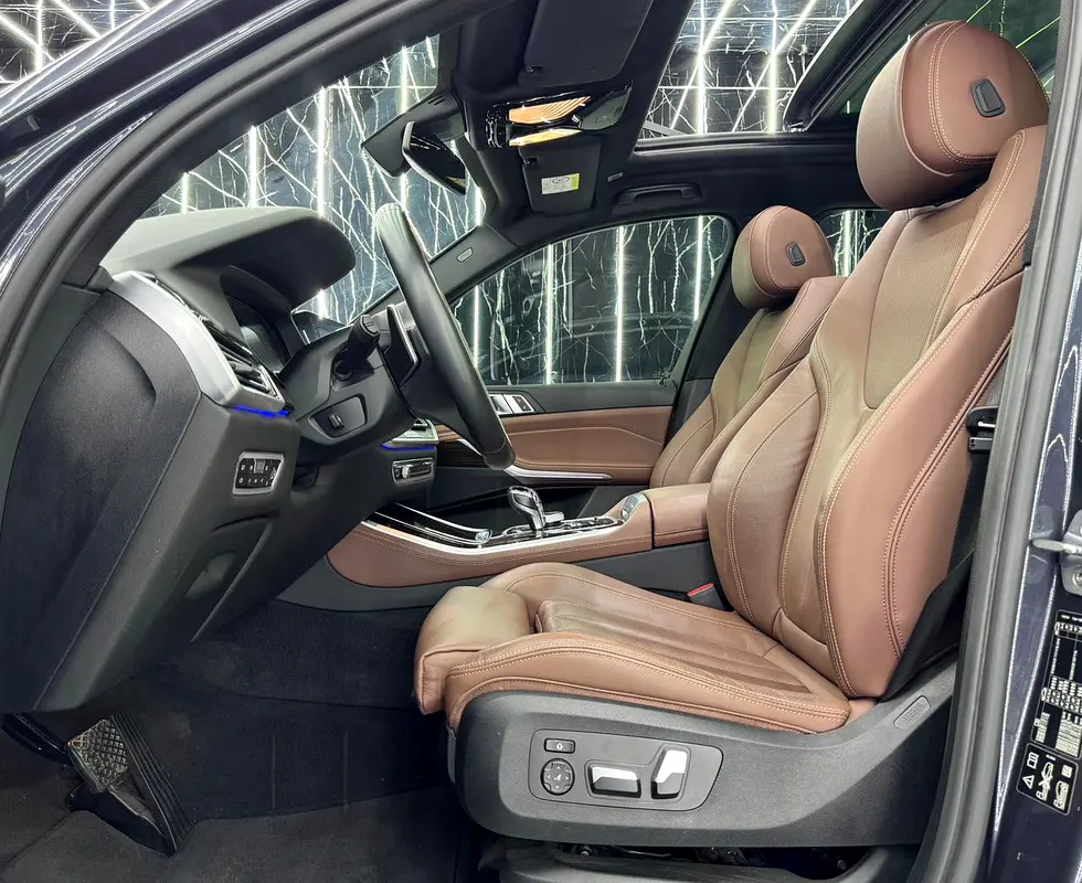 Exclussive Summer Sale | GCC | Full AGMC Service History | 7 Seater  SUV | - Image 11