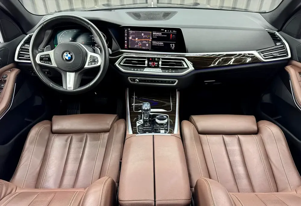 Exclussive Summer Sale | GCC | Full AGMC Service History | 7 Seater  SUV | - Image 16