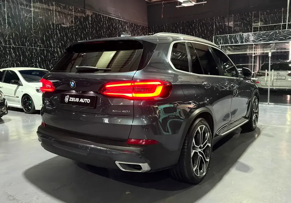 Exclussive Summer Sale | GCC | Full AGMC Service History | 7 Seater  SUV | - Image 4