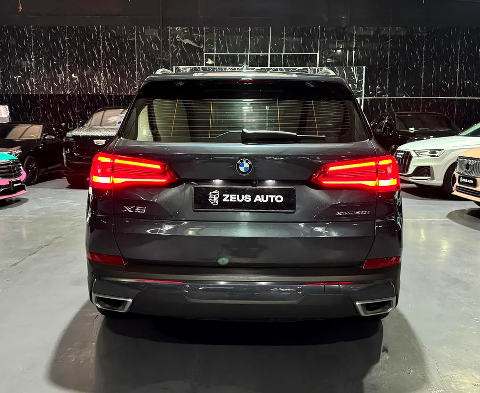 Exclussive Summer Sale | GCC | Full AGMC Service History | 7 Seater  SUV | - Image 8