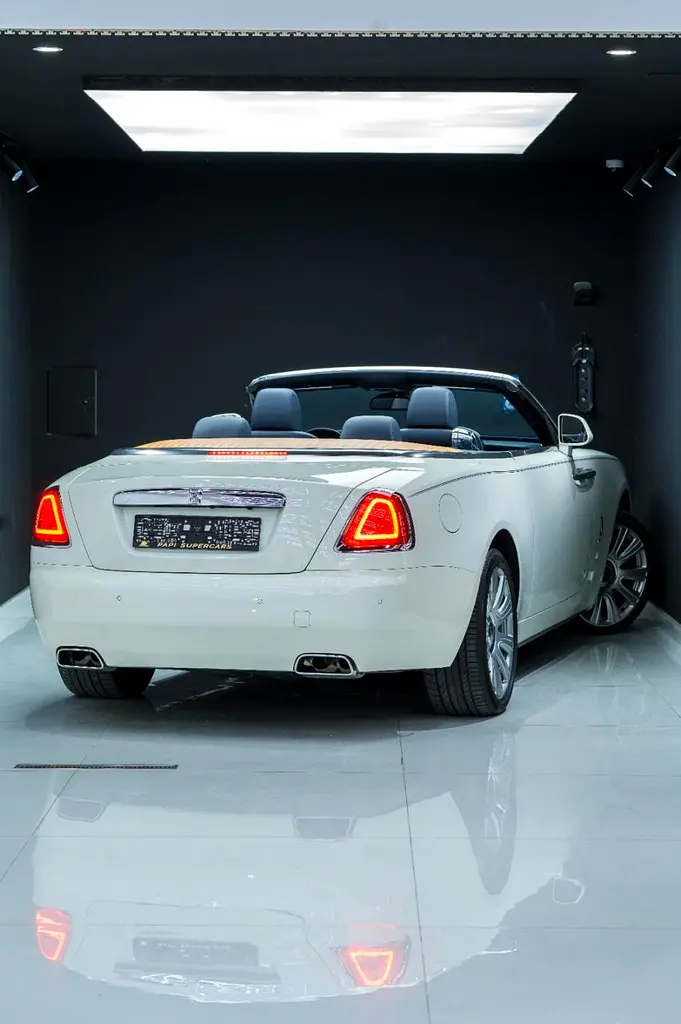 Rolls-Royce Dawn Standard 2016 | GCC Specs | Pristine Condition - Image 13