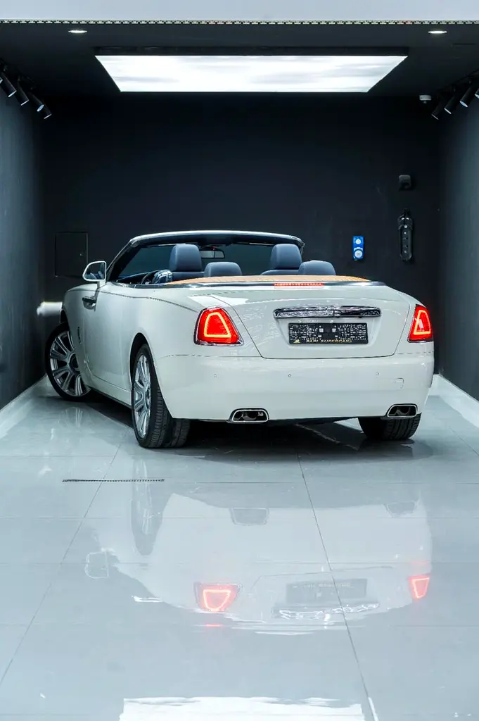 Rolls-Royce Dawn Standard 2016 | GCC Specs | Pristine Condition - Image 14