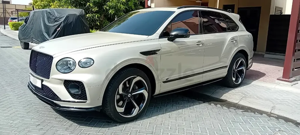 Bentley Bentayga S 2022 | GCC Specs | Low Mileage - Image 4