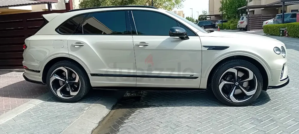 Bentley Bentayga S 2022 | GCC Specs | Low Mileage - Image 5