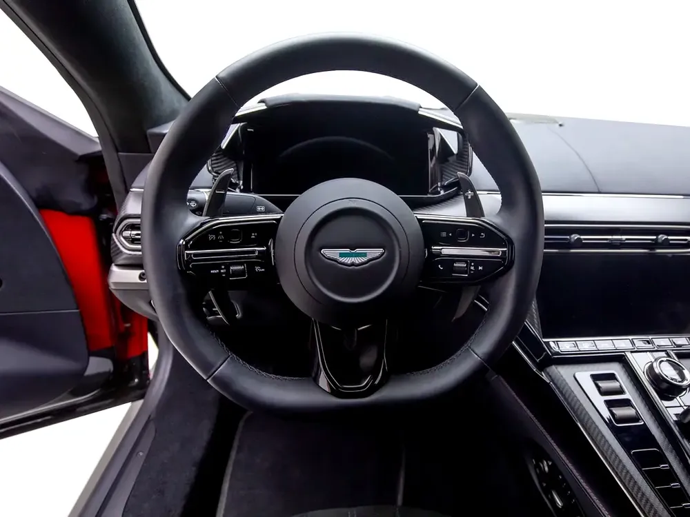 2025 | Aston Martin | Vantage (V8) | GCC Specs | With Warranty - Pristine Condition - Image 12