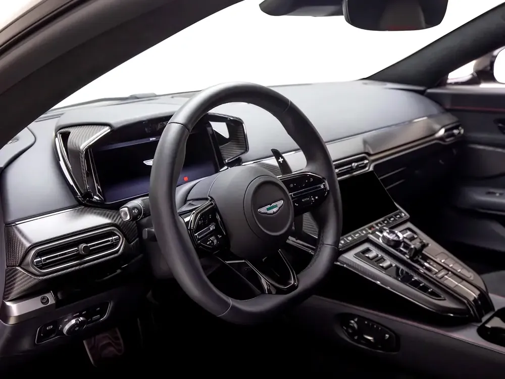 2025 | Aston Martin | Vantage (V8) | GCC Specs | With Warranty - Pristine Condition - Image 8