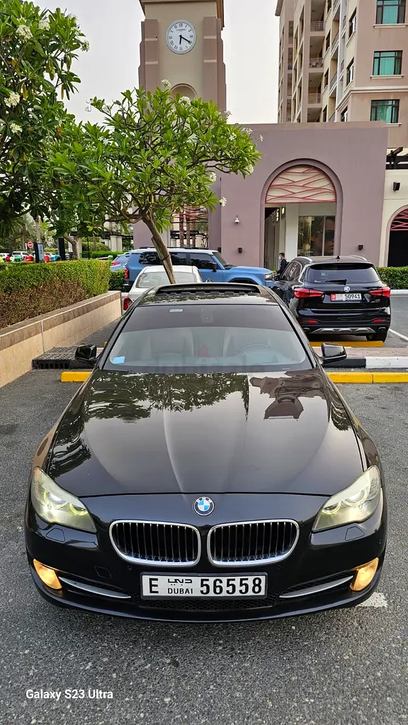 BMW 5-Series 523i 2011 GCC Specs - Excellent Condition - Image 5