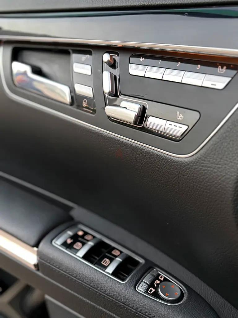 2013 Mercedes-Benz S 350 | Japanese Specs | Pristine Condition - Image 16