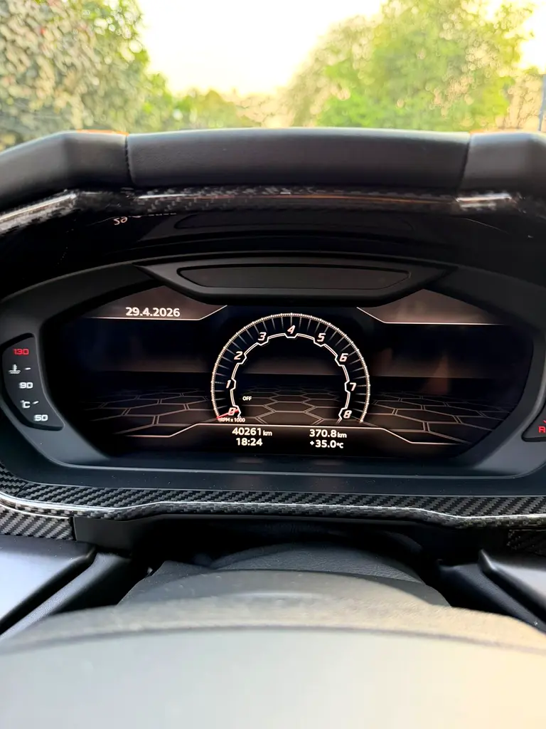 2022 Lamborghini Urus GCC | 40,000 KM | Warranty & Service | Carbon Interior | Bang & Olufse - Image 16