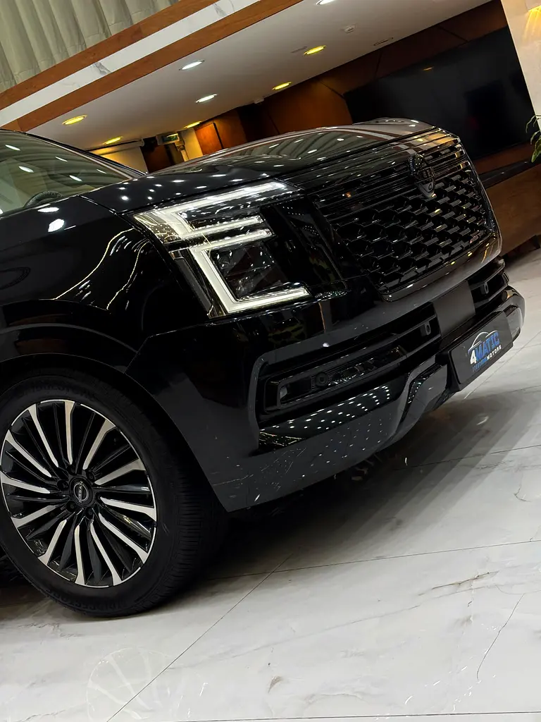Nissan Patrol LE Platinum City Black Edition - Image 6