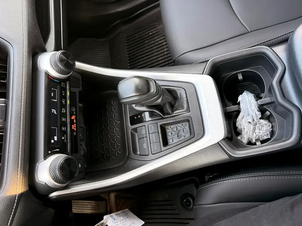 2023 Toyota Rav 4 MID - American Specs - GCC Ready - Image 16