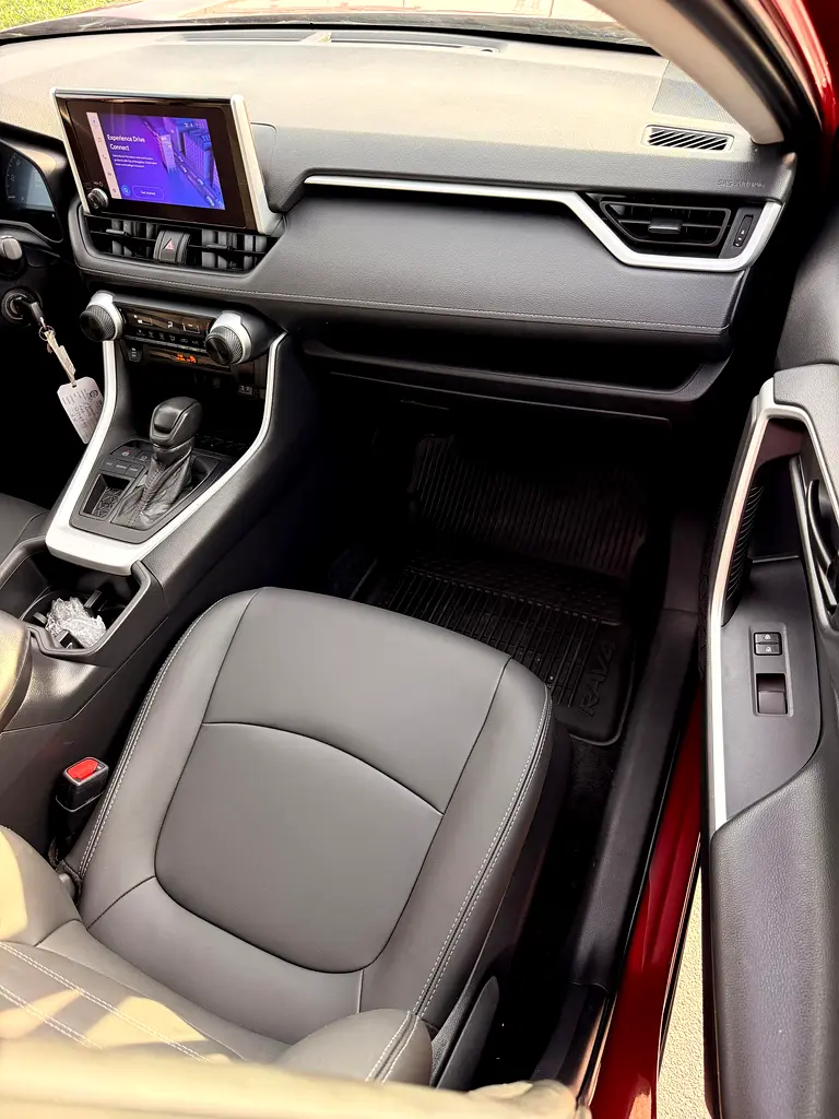 2023 Toyota Rav 4 MID - American Specs - GCC Ready - Image 8