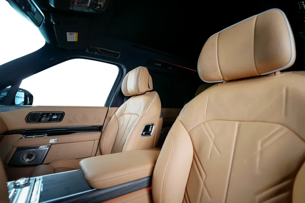ZEEKR 9X Ultra-Brand New-6 Seats-NAIM High End Sound System-The Ultimate Luxury SUV - Image 15