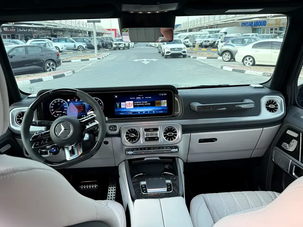 2025 Mercedes-Benz G-Class G 63 AMG - GCC Specs - Brand New - Image 12