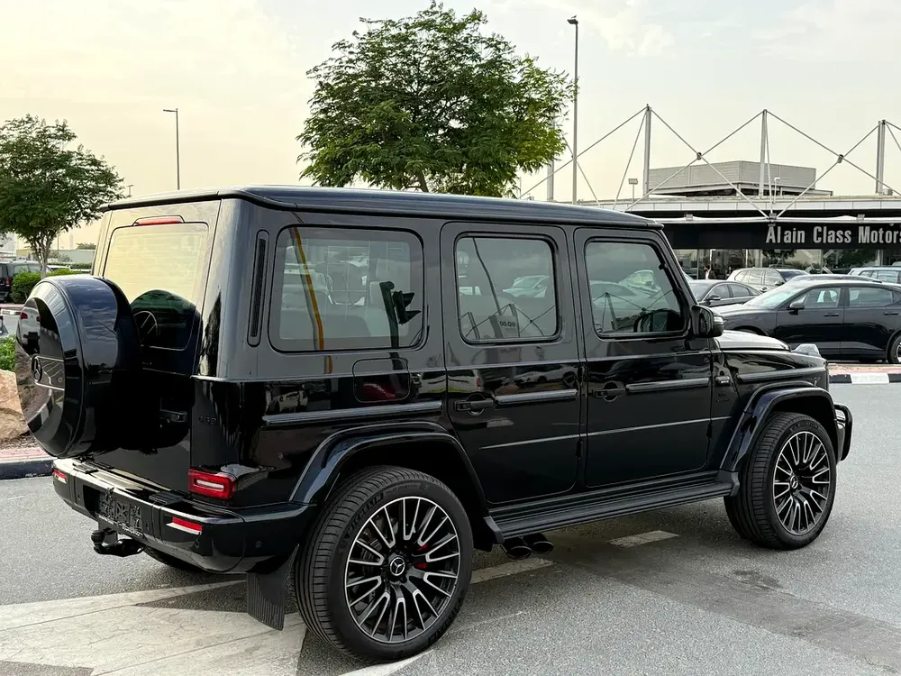 2025 Mercedes-Benz G-Class G 63 AMG - GCC Specs - Brand New - Image 4