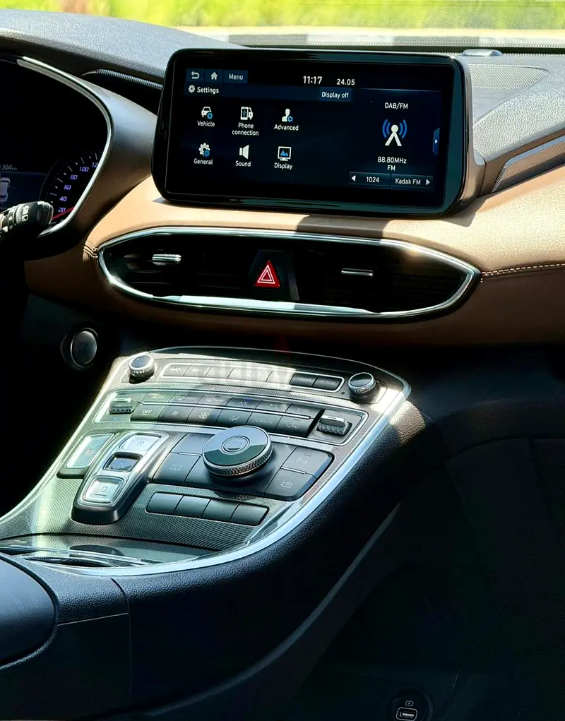 Hyundai Santafe 2022 Model Gcc Spec’s Mid Option - Image 13