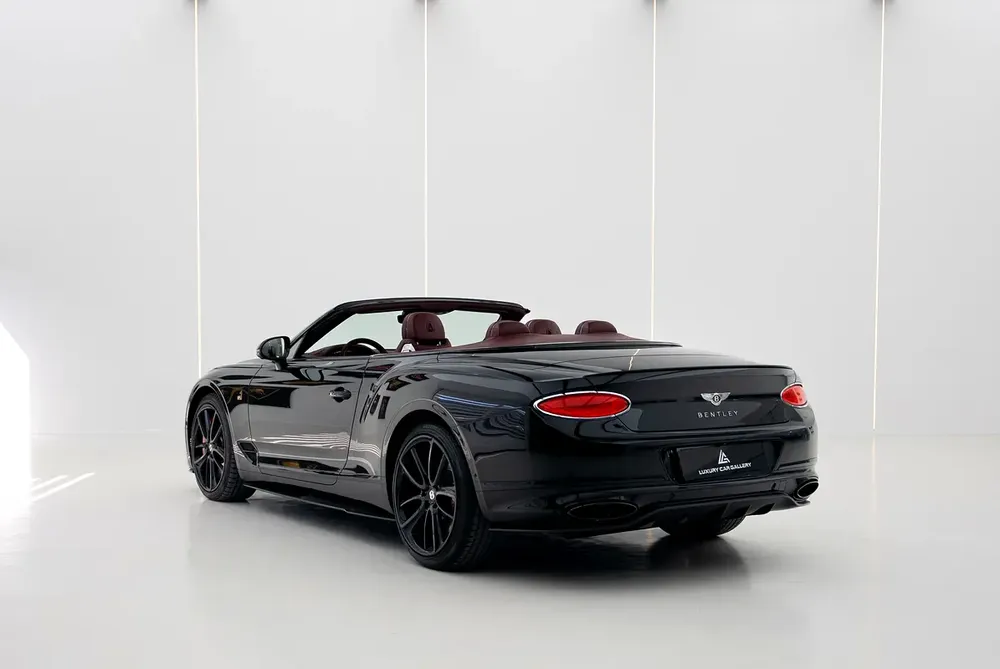 Bentley Continental GTC W12 Number 1 Edition by Mulliner|2020 | GCC Specs | 1 of 100 | - Image 13