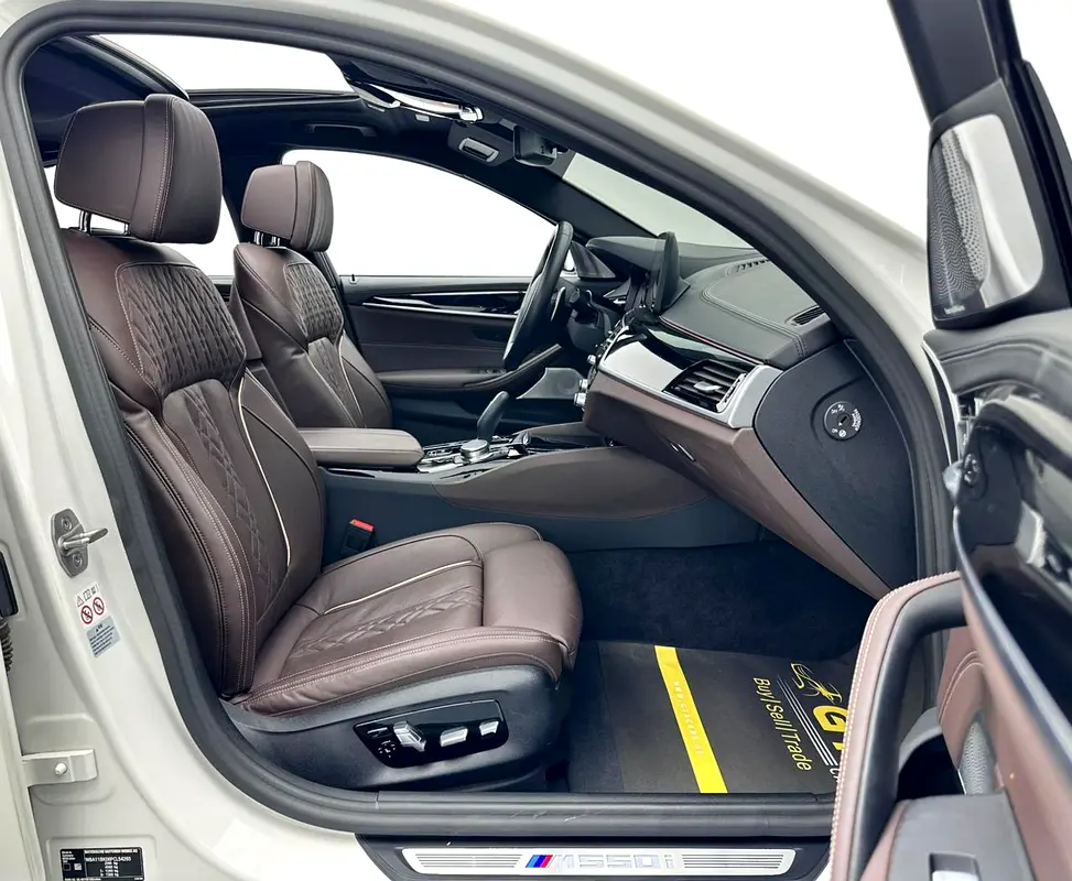 2023 BMW M550i xDrive, 1 Year Unlimited Km Warranty, Full Service History - Image 16