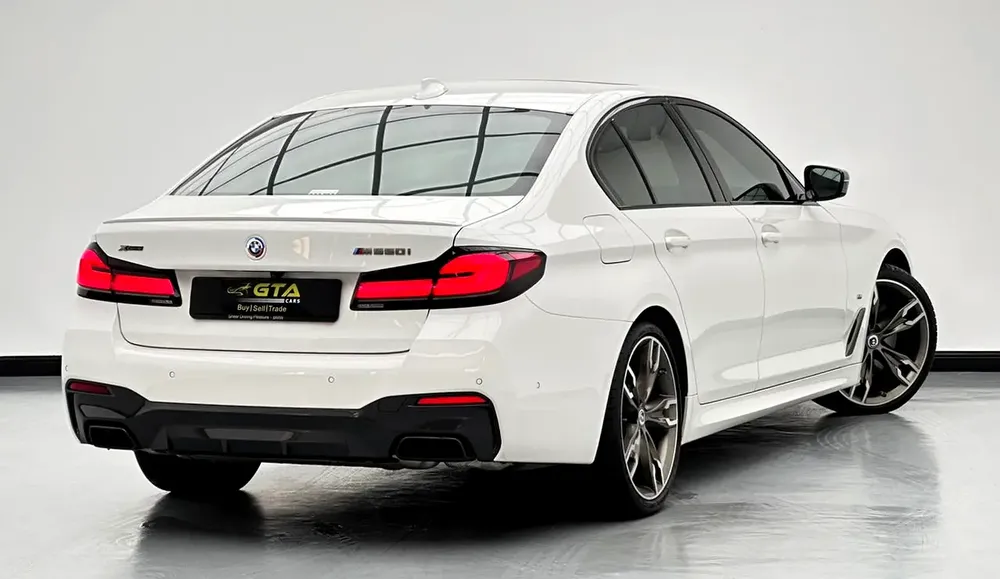 2023 BMW M550i xDrive, 1 Year Unlimited Km Warranty, Full Service History - Image 4