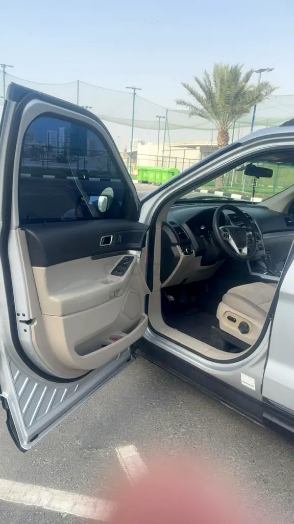 Ford Explorer 2015 - Excellent Condition | Family SUV - Image 8