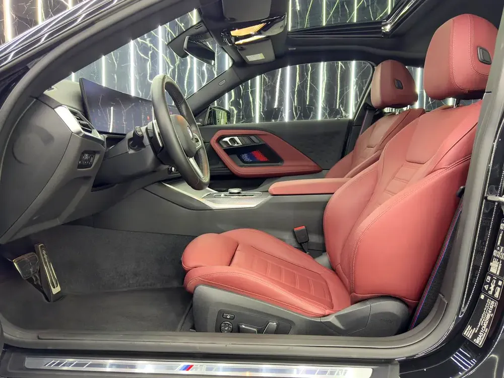 BMW M240i xDrive | GCC | Original Paint | Low Mileage | AGMC Warranty and service 2029 - Image 11