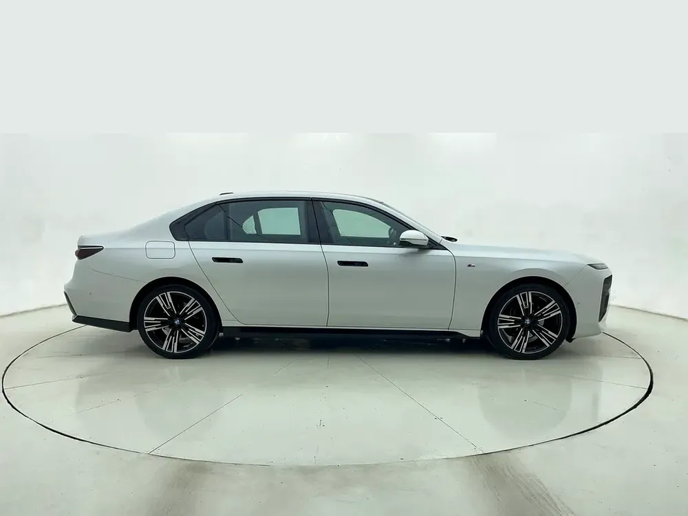 AED 4,954/month | Manufacturer Warranty | Service History | 30 Day Return | BMW 735I 2024 - Image 5