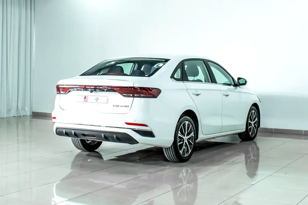 GEELY WARRANTY 2028 / 150,000 KM | SUNROOF | LEATHER | 1.5 GCC | AED 650 PM - Image 4