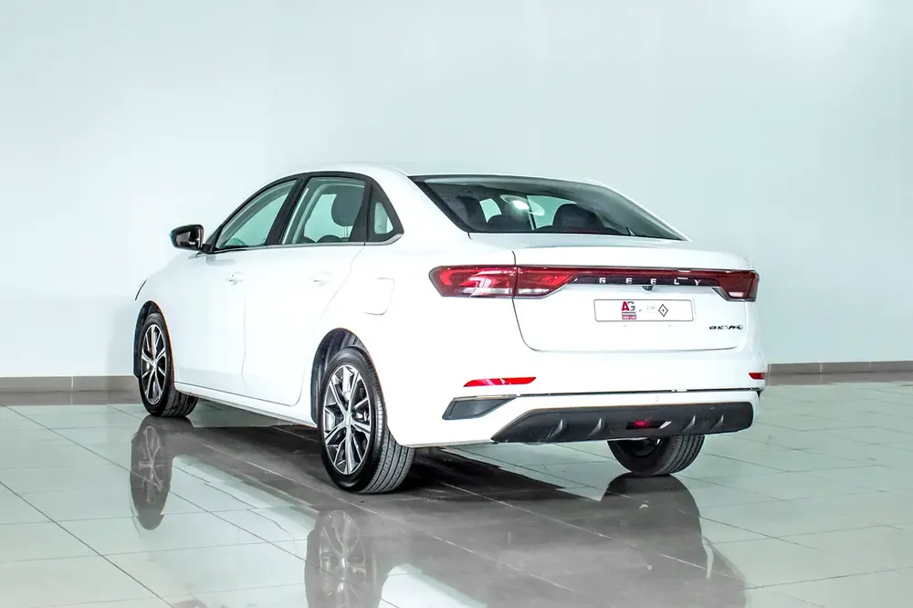 GEELY WARRANTY 2028 / 150,000 KM | SUNROOF | LEATHER | 1.5 GCC | AED 650 PM - Image 6