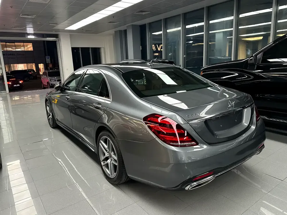 Mercedes-Benz S-Class S 450 AMG 2019 | GCC | Under Warranty | Accidents Free - Image 4