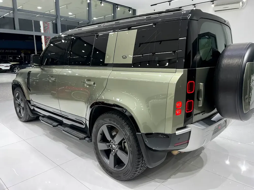 Land Rover Defender GCC Specs - Image 5