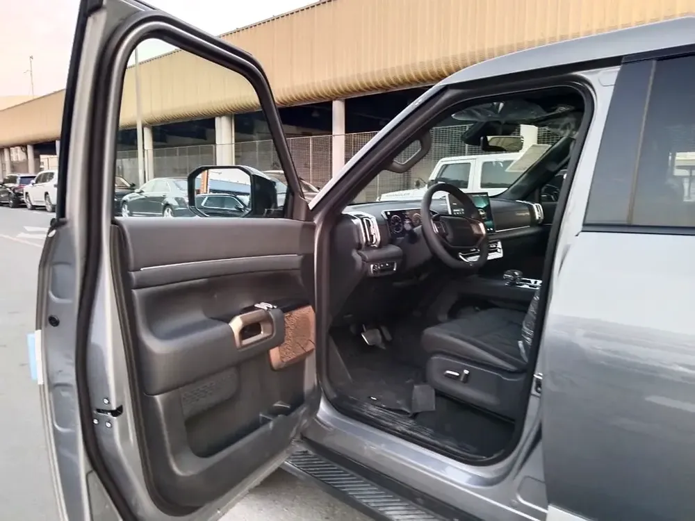 2025 Nissan Frontier Pro 2.0T Gasoline
360° panoramic camera + 1 differential lock - Image 16