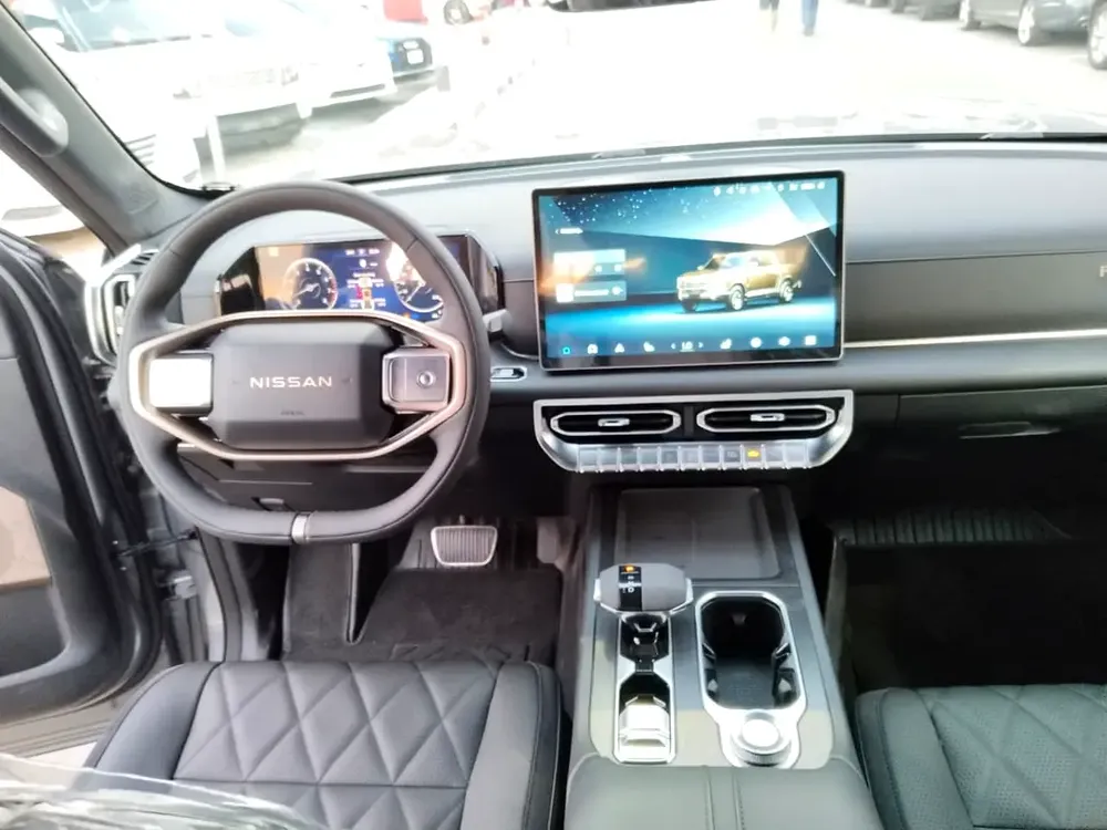 2025 Nissan Frontier Pro 2.0T Gasoline
360° panoramic camera + 1 differential lock - Image 17