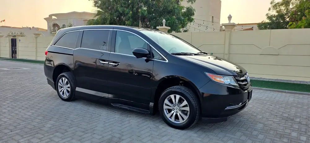 2016-Honda odyssey Wheelchair Van-Excellent Condition - Image 5