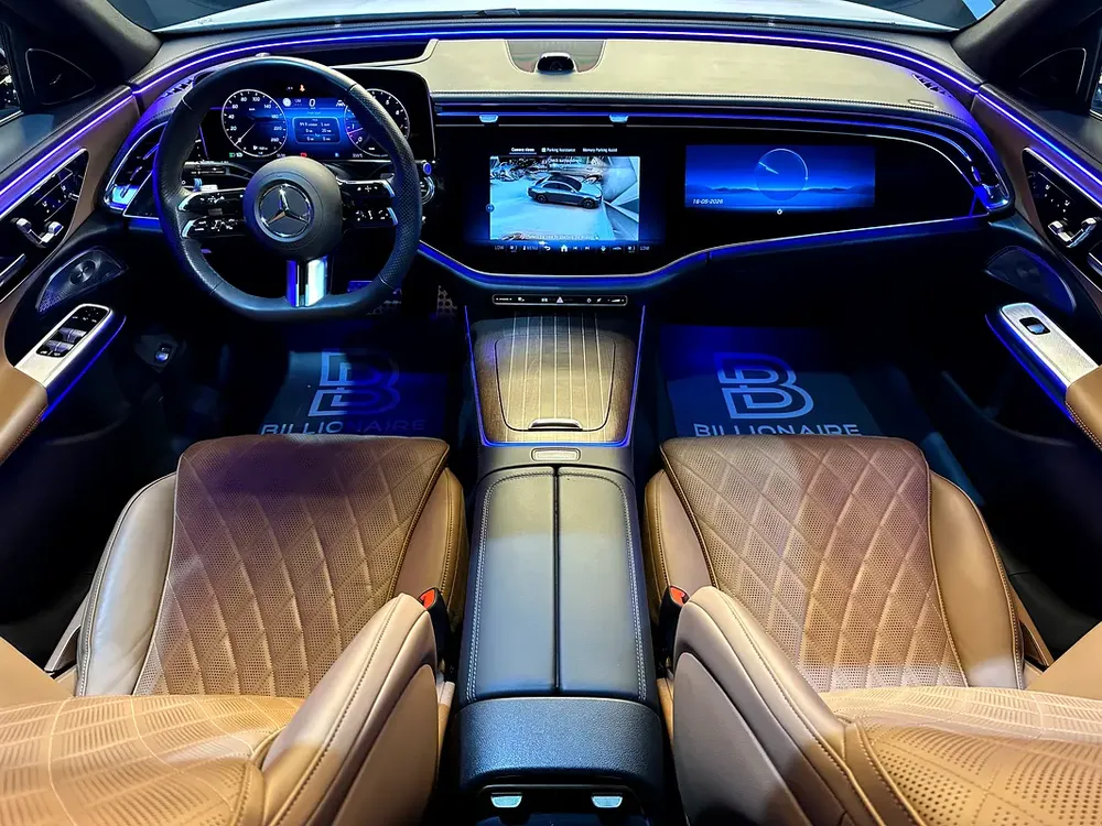MERCEDES-BENZ E 300 | GCC | 2025 | UNDER WARRANTY  CONTRACT SERVICE (GARGASH) - ! - Image 12