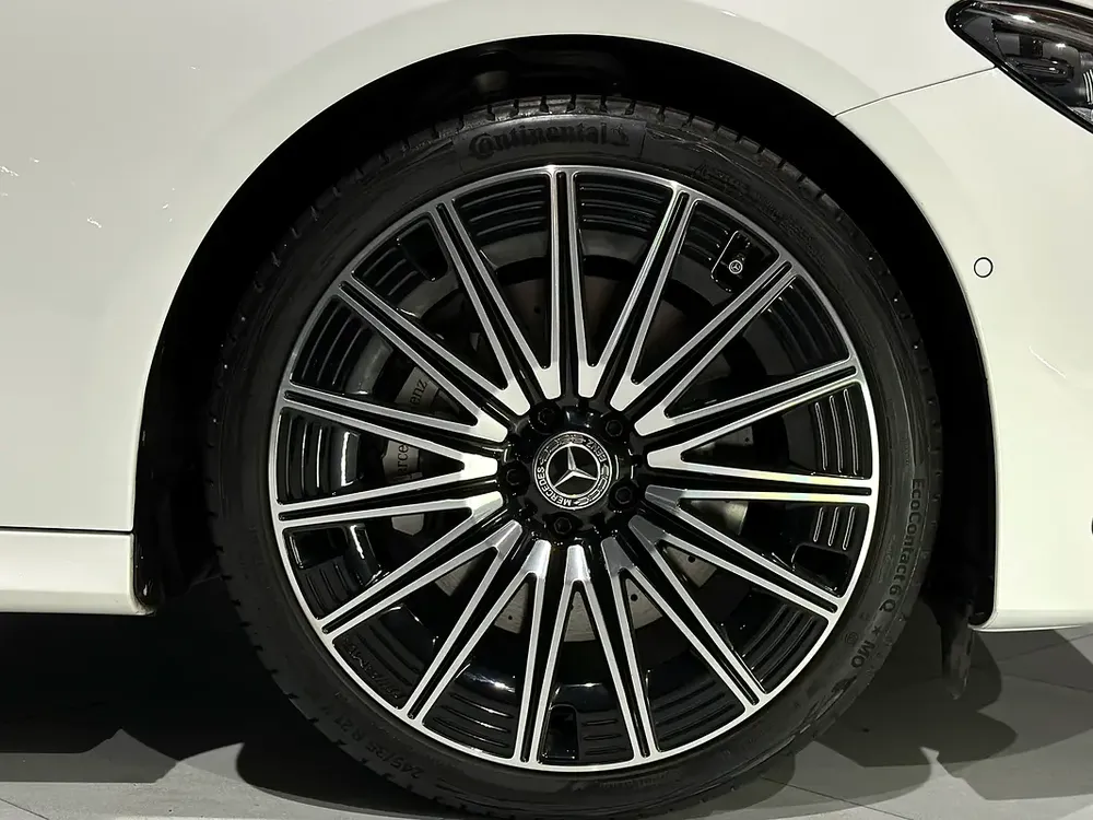 MERCEDES-BENZ E 300 | GCC | 2025 | UNDER WARRANTY  CONTRACT SERVICE (GARGASH) - ! - Image 16