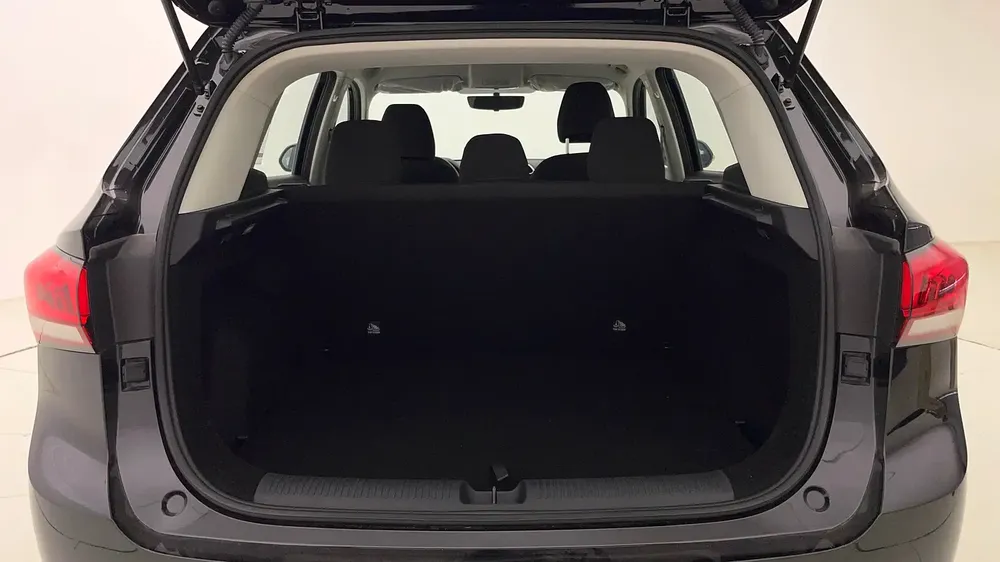 AED 1,003/month | Manufacturer Warranty | MG ZS 2026 - Image 12