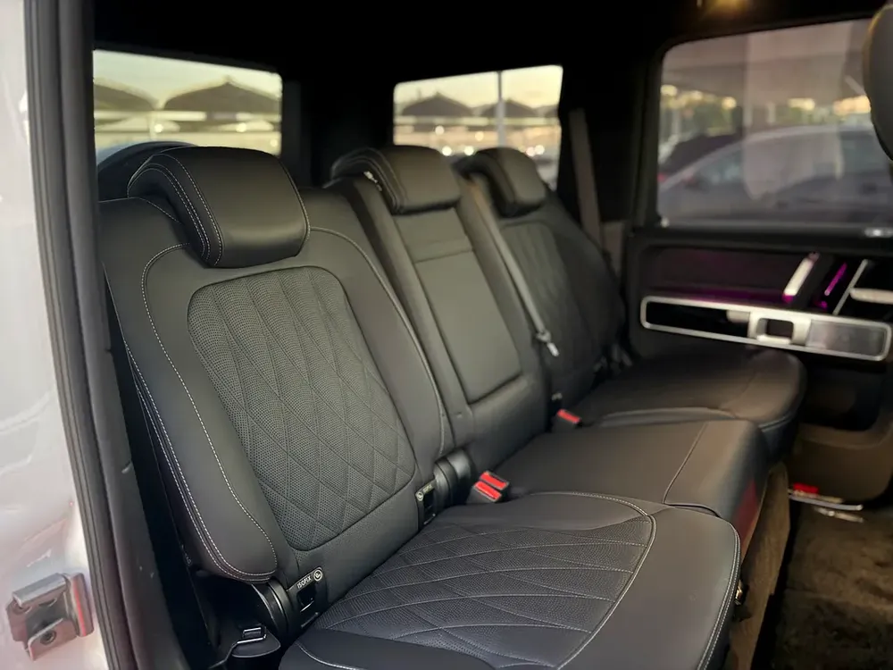MERCEDES G 63 AMG - 2022 - 24,000 kms - FULL OPTION - JAPANESE SPEC - Image 9