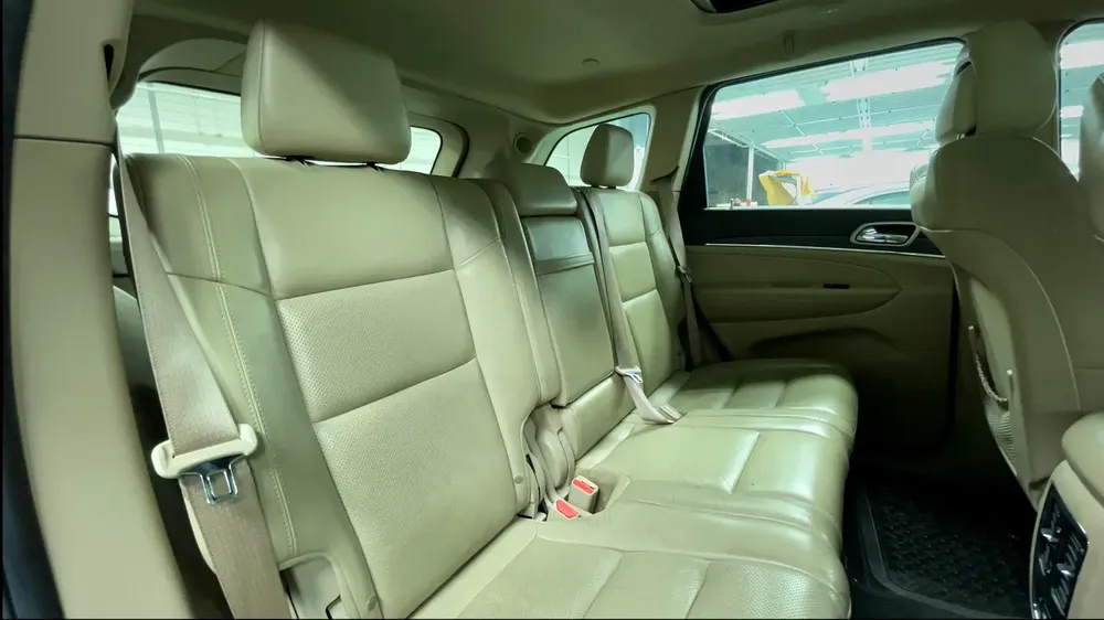 AED 1,246/m | 0 DP | Free 1 Year Warranty | Service History | 30D Return | JEEP GRAND CHEROKEE 2020 - Image 10