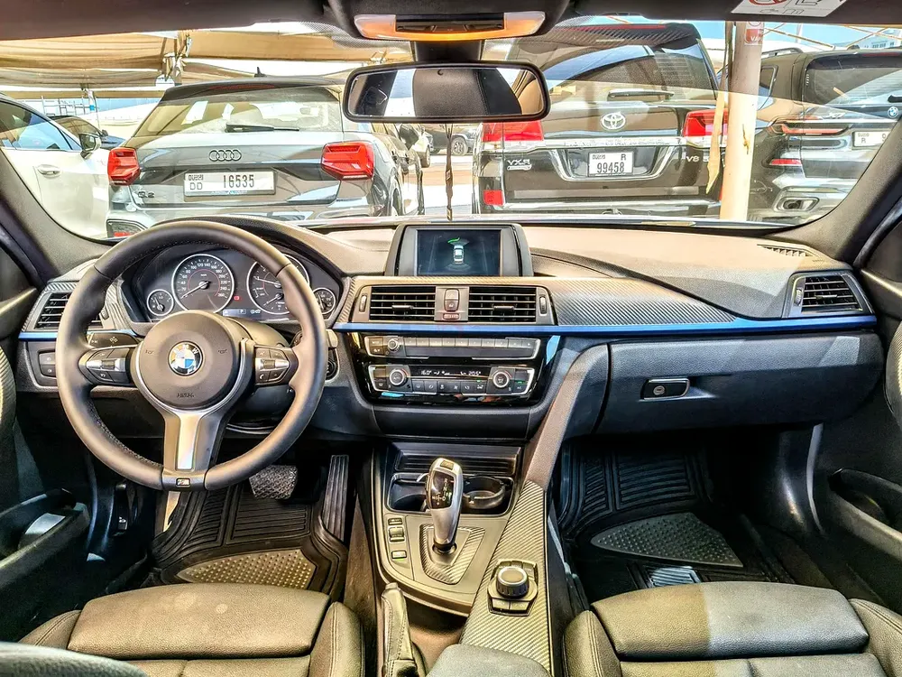 AED 740/month | 2018 BMW 3-Series 318i | GCC Specs | Ref#462989 - Image 9