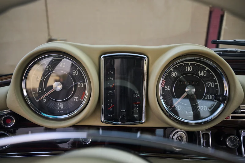 Mercedes-Benz 280 SE 3.5 Coupé W111 - Image 10