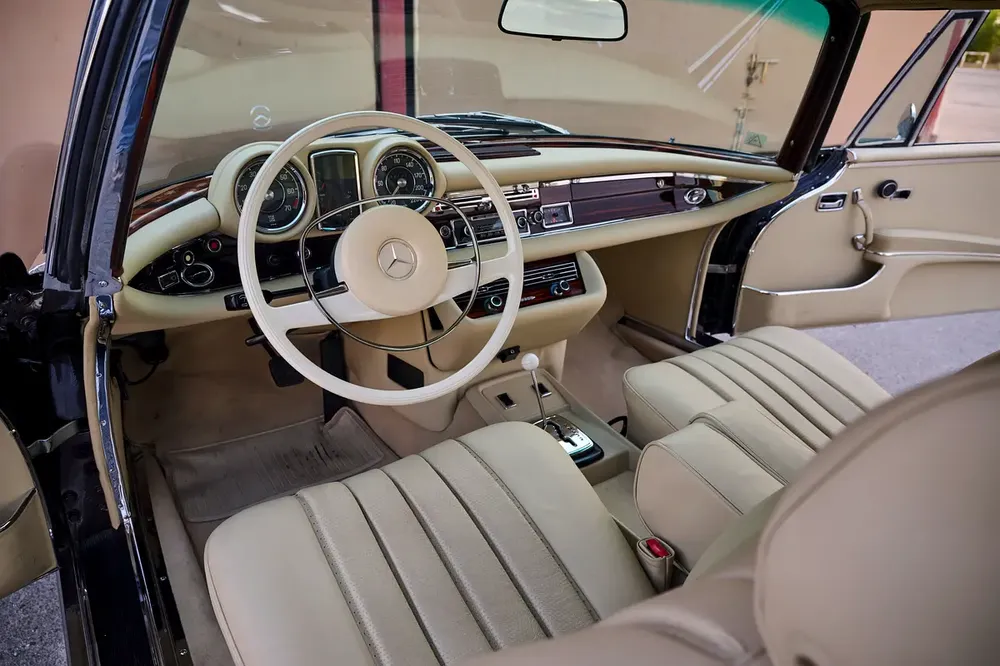 Mercedes-Benz 280 SE 3.5 Coupé W111 - Image 12