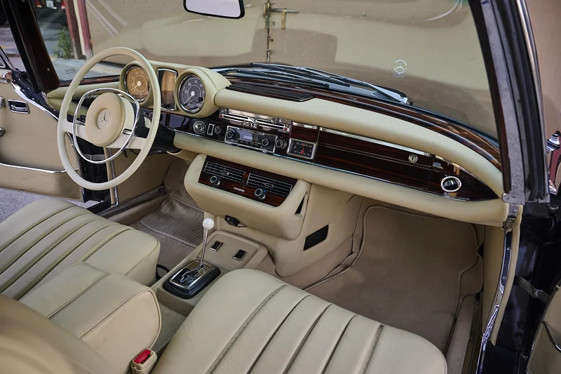 Mercedes-Benz 280 SE 3.5 Coupé W111 - Image 14