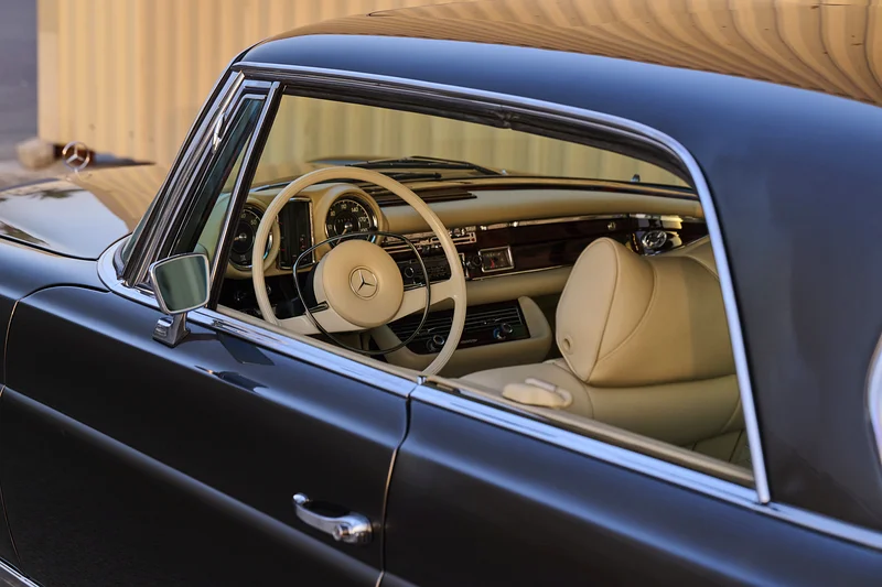 Mercedes-Benz 280 SE 3.5 Coupé W111 - Image 16