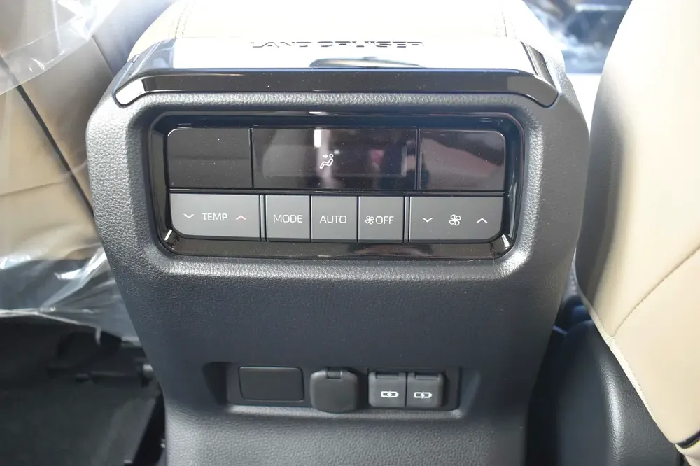 Toyota Prado 2026 -2.4 Petrol GCC Specs - Brand New - Image 14