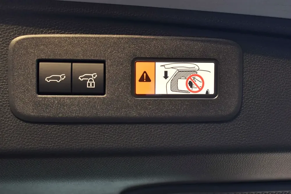 Toyota Prado 2026 -2.4 Petrol GCC Specs - Brand New - Image 4