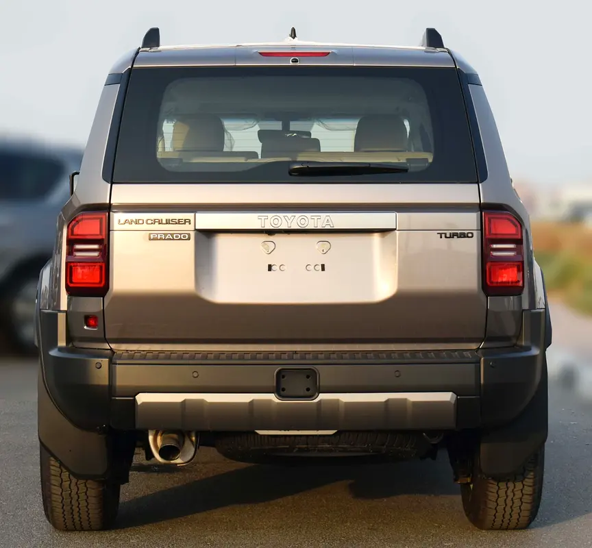 Toyota Prado 2026 -2.4 Petrol GCC Specs - Brand New - Image 6