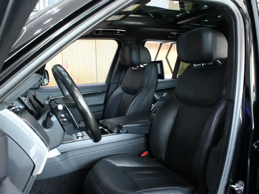 2024 - Range Rover Vogue Autobiography P550e - Hybrid - Image 10