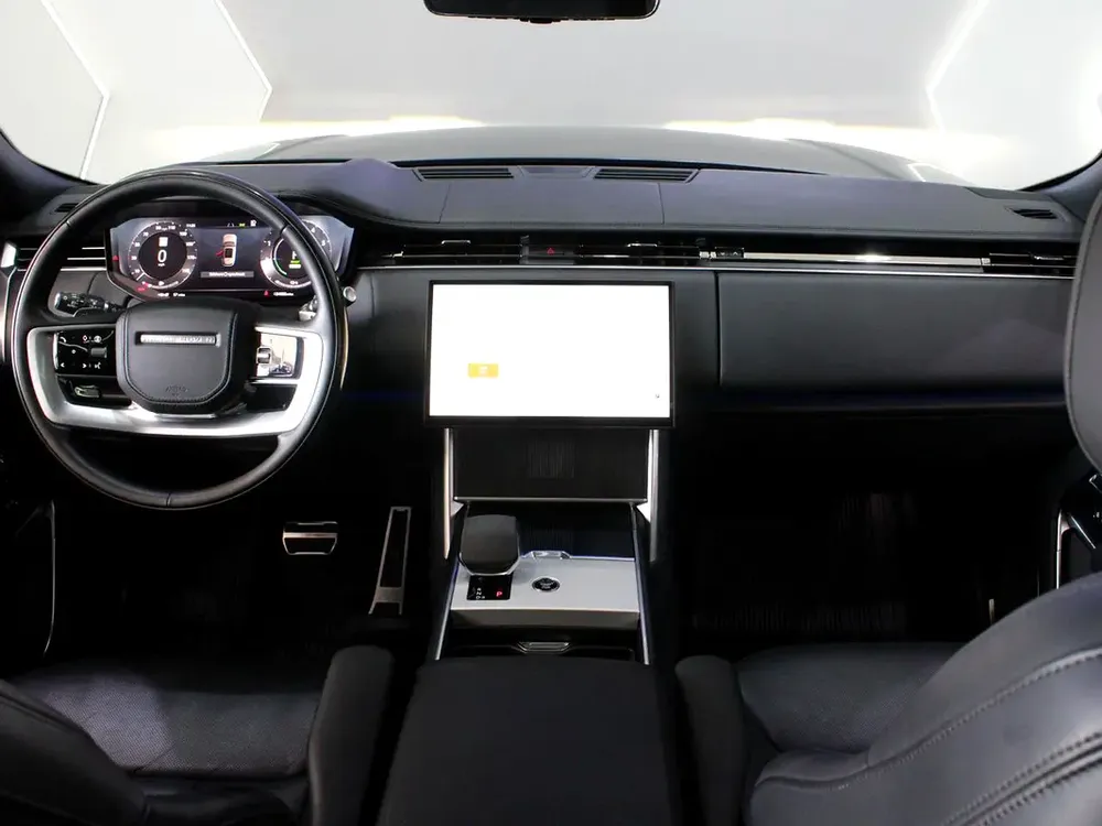 2024 - Range Rover Vogue Autobiography P550e - Hybrid - Image 14