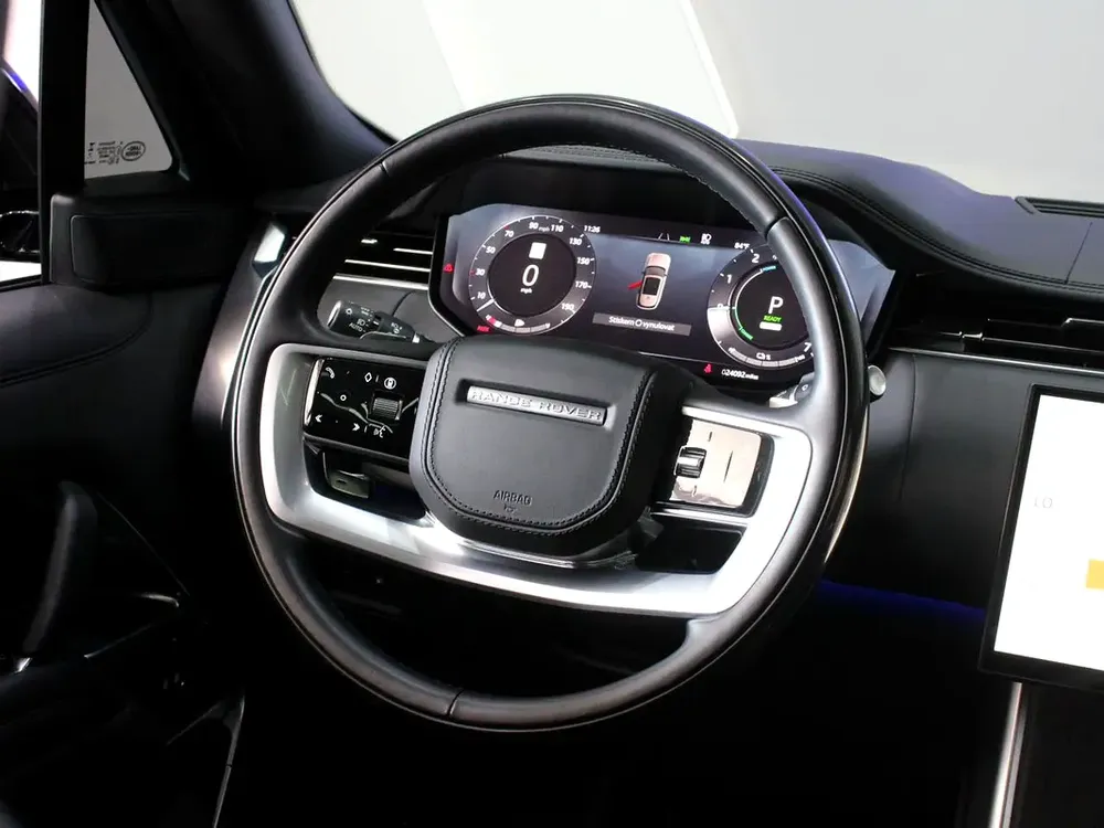 2024 - Range Rover Vogue Autobiography P550e - Hybrid - Image 16
